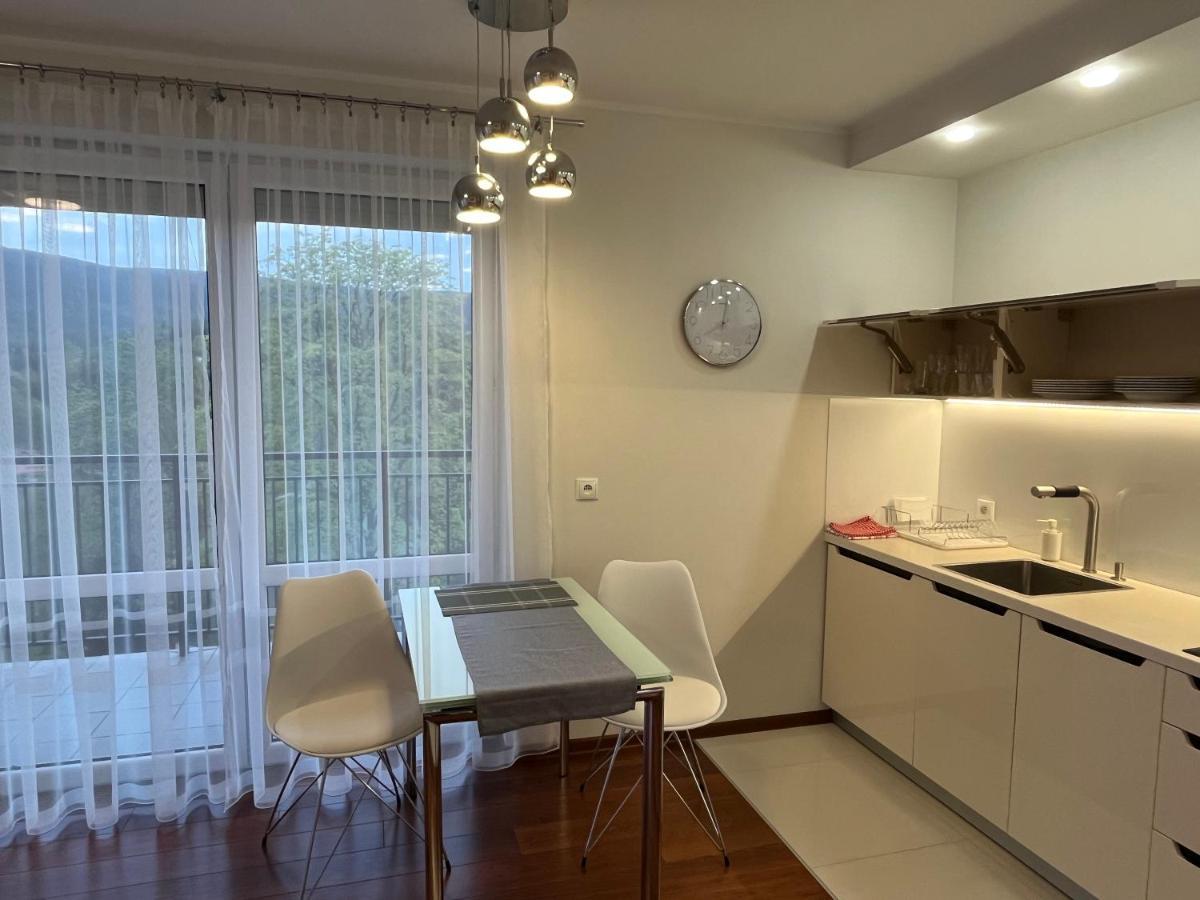 Apartment Esensja Ii *