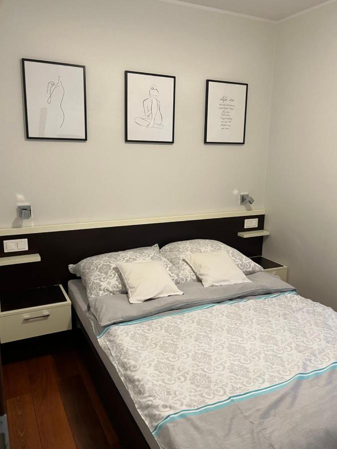 Apartment Esensja Ii *